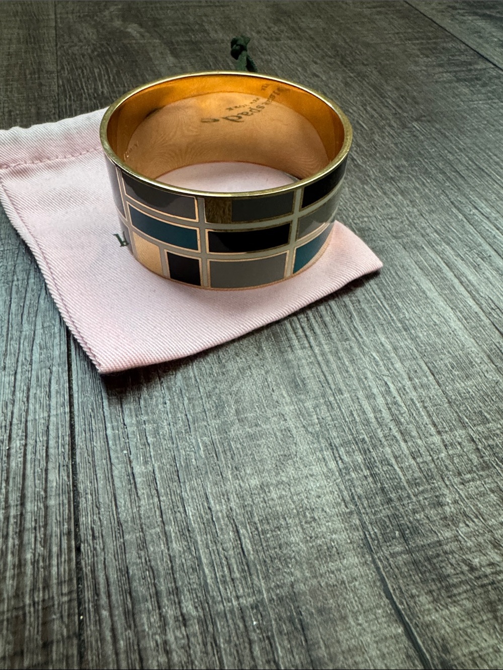 kate spade New York ABOUT TOWN idiom bangle. - Picture 4 of 6